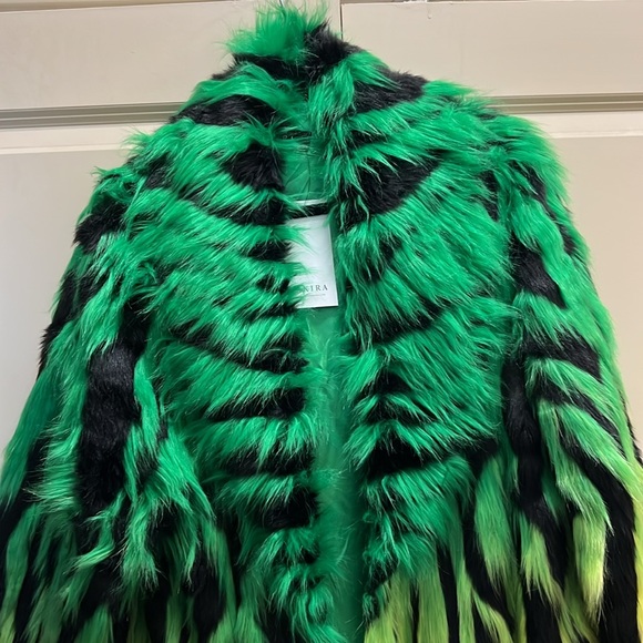 AKIRA Mid-Length Faux Fur Coat Size L - Picture 2 of 11